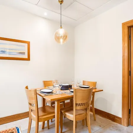 1 Chapel Lane House Apartament *