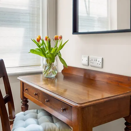 1 Chapel Lane House Apartament *