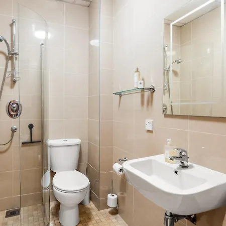 1 Chapel Lane House Apartament *